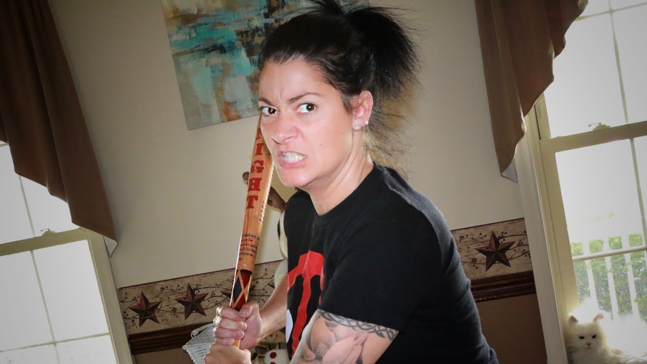 Mom Confronts the Ghost!