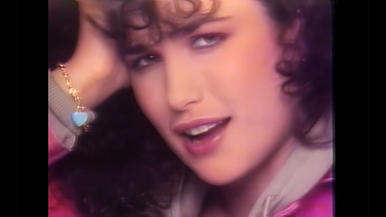 Supermodel Andie McDowell Calvin Klein Ad - 1983 #andiemacdowell #retrofashion #calvinklein