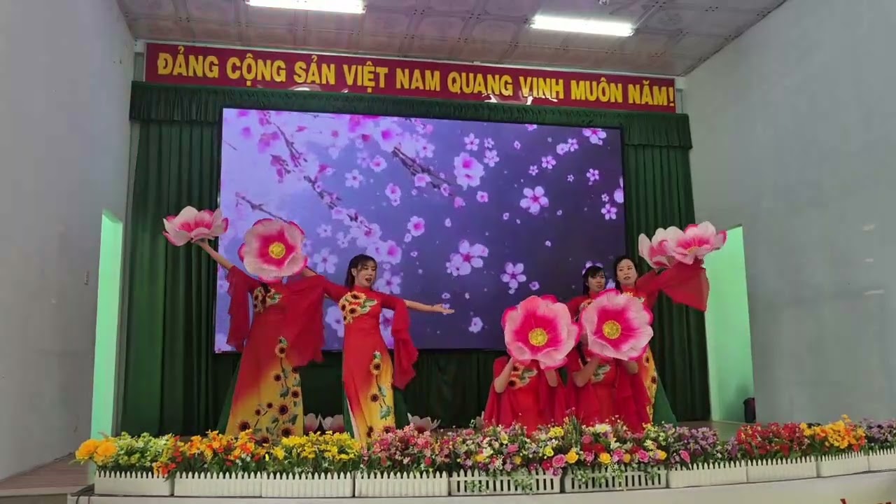 Múa hương sắc hoa xuân MNSH 
