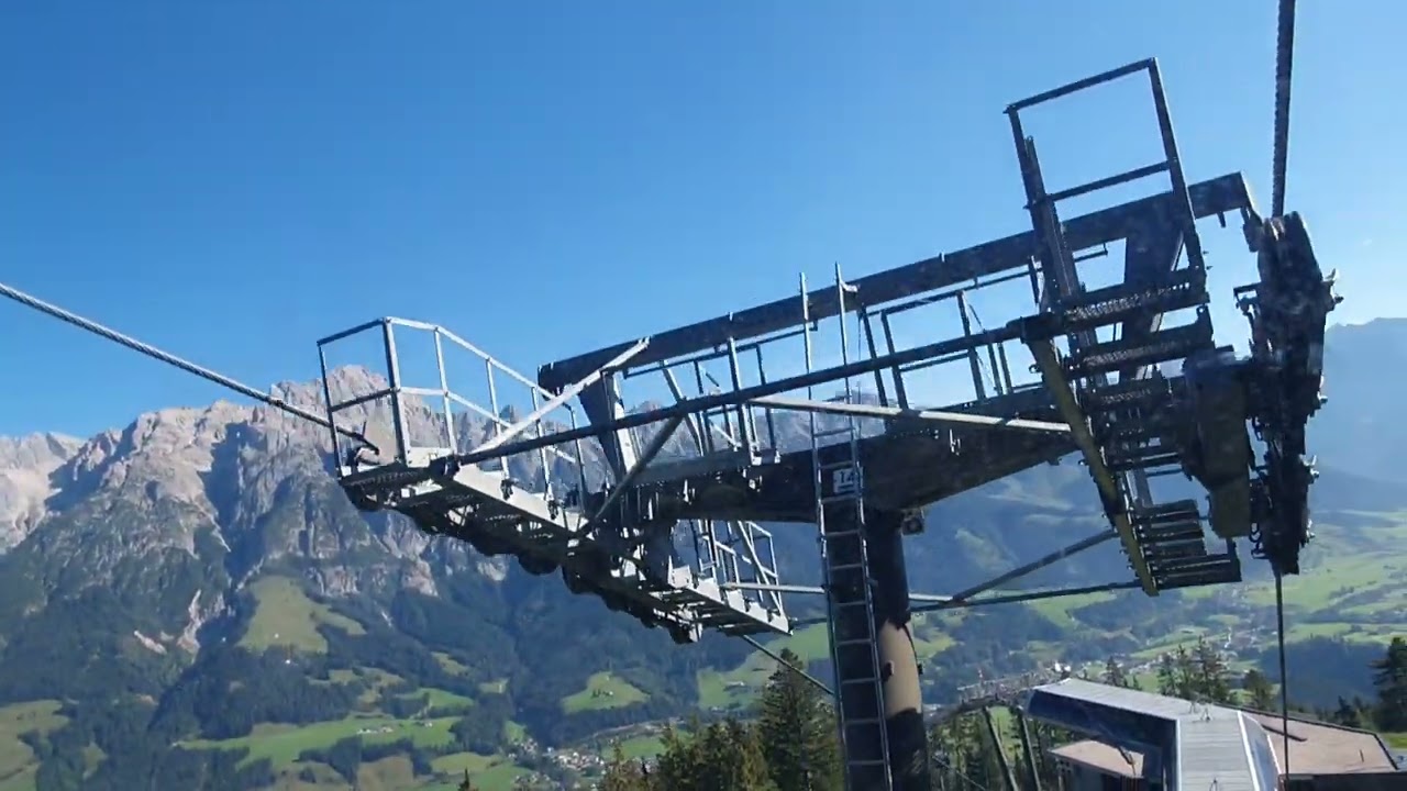 Lanovka Steinbergbahn z údolí Leogang, Rakousko, srpen 2022