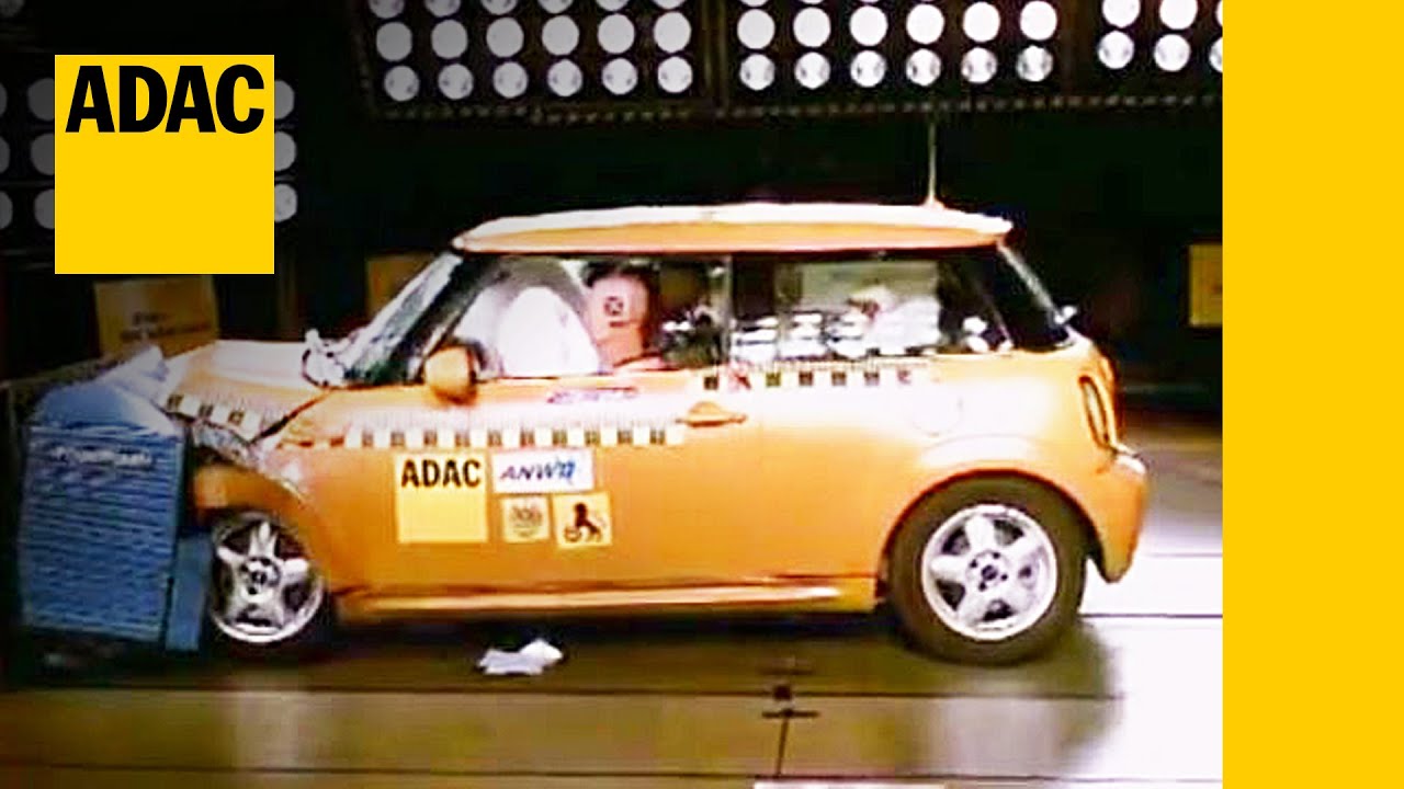 Crashtest: BMW Mini