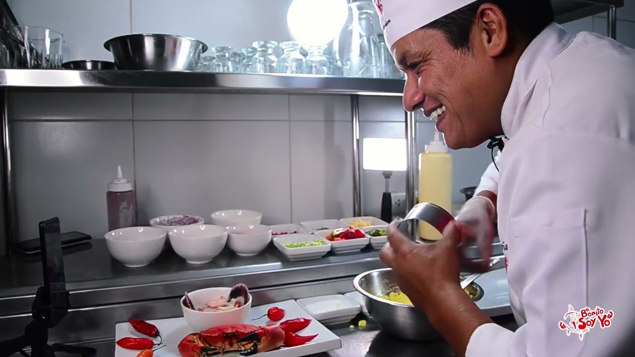 Preparando una CAUSA de PULPA de CANGREJO ¡Fácil, rápido y sobre todo RICO!🦀