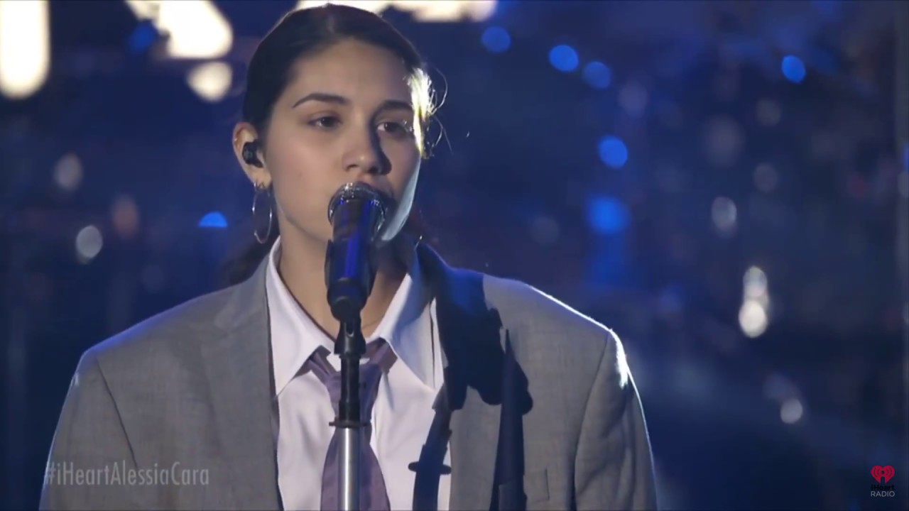 Alessia Cara - Comfortable (Live @ iHeartRadio Album Release Party)