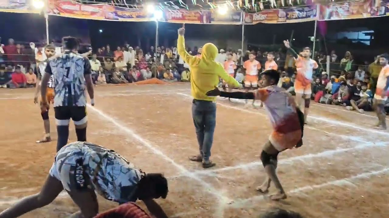 निराळा तांडा vs हिवळनी  quarter final match सारखणी kabbadi turnament 