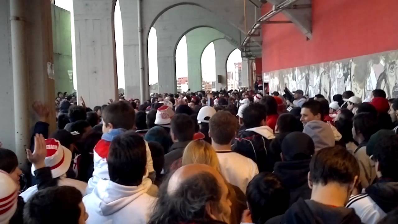 Tema nuevo+Todos los palos+varios contra bosta