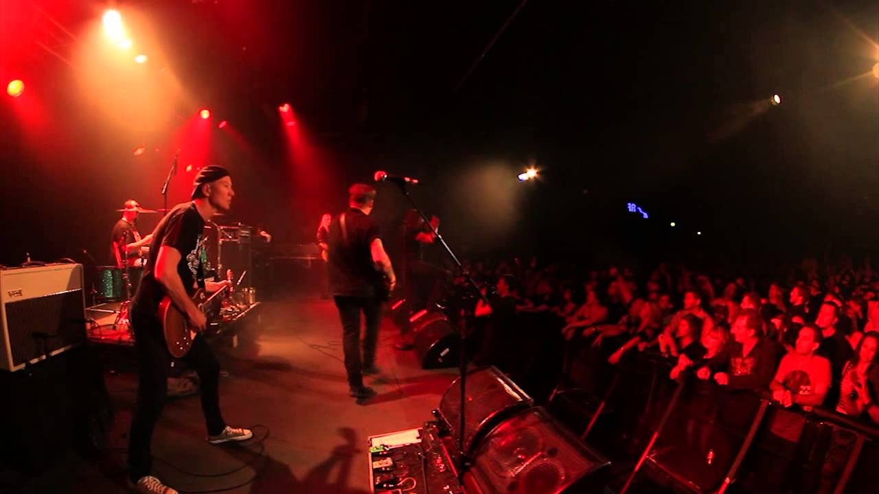 The Screaming Jets - 