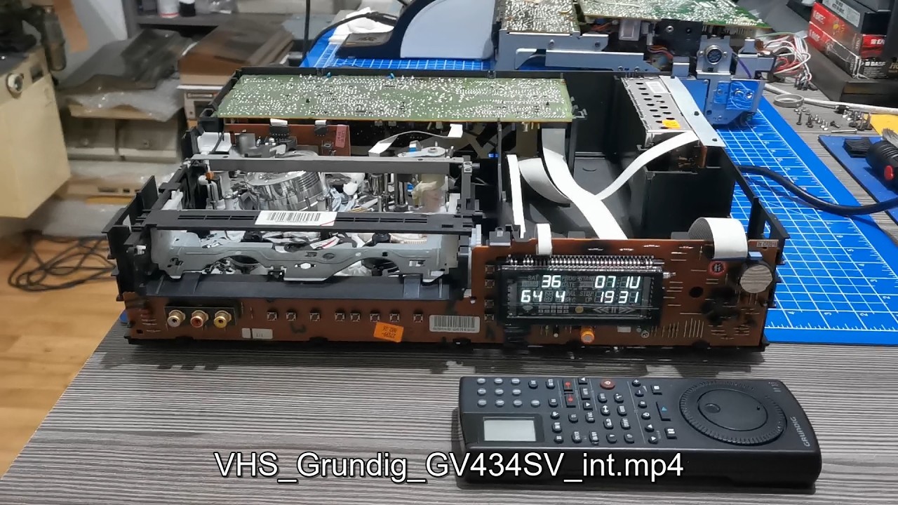 VHS Grundig GV434SV (1994) internal view