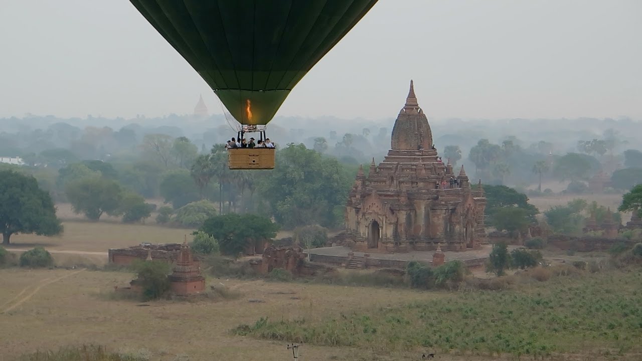 Bagan hot air balloon flight - Myanmar