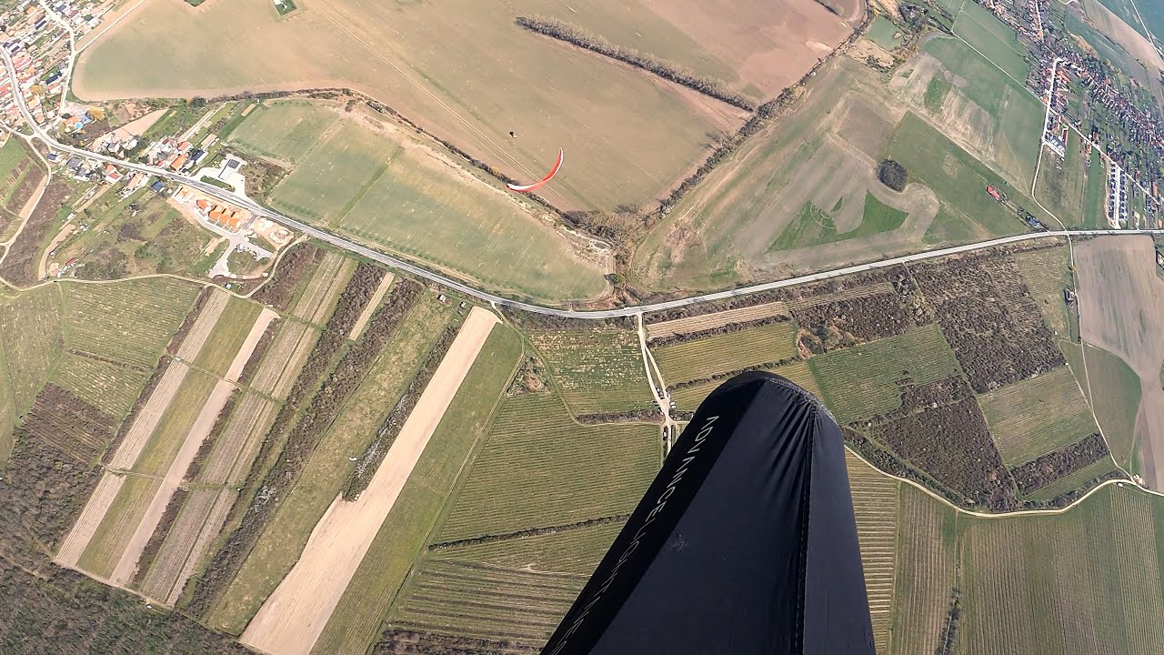 Paragliding: Horn&eacute; Ore&scaron;any / Slep&yacute; vrch (Spring 2021) [4K]