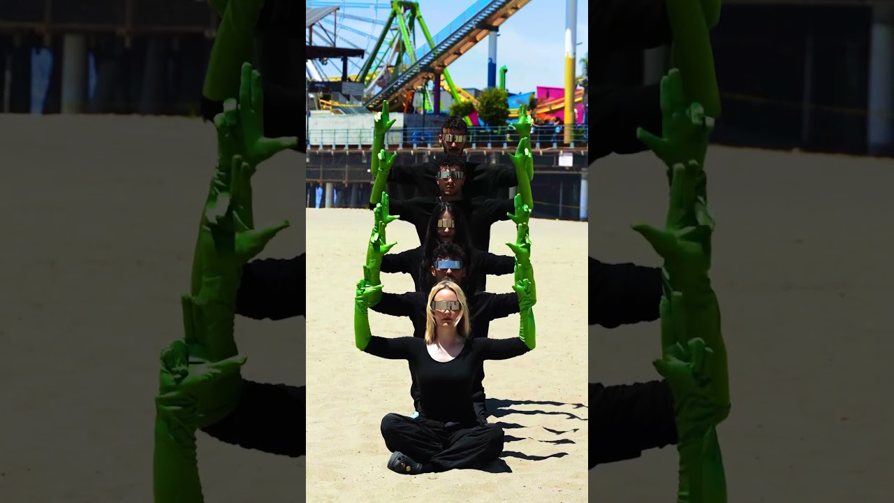 Santa Monica has a new attraction!#urbantheory #tutting #dance #santamonica #happykelli