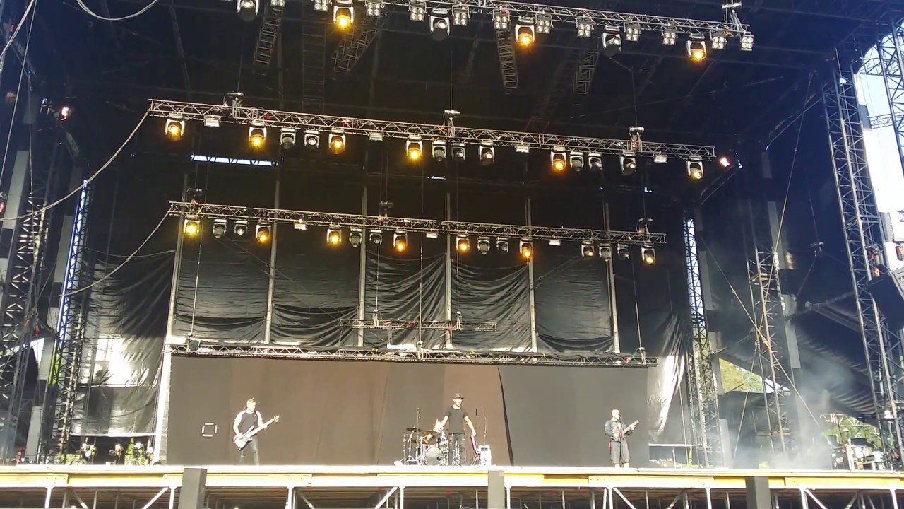 Dead By April - I Can't Breathe @ RockFest 10.6.2017