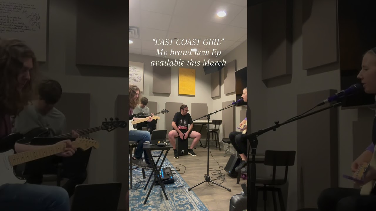 #newartist #pop #popmusic#guitar #band #livemusic #liveshow #newband #popband #songwriter #song #new