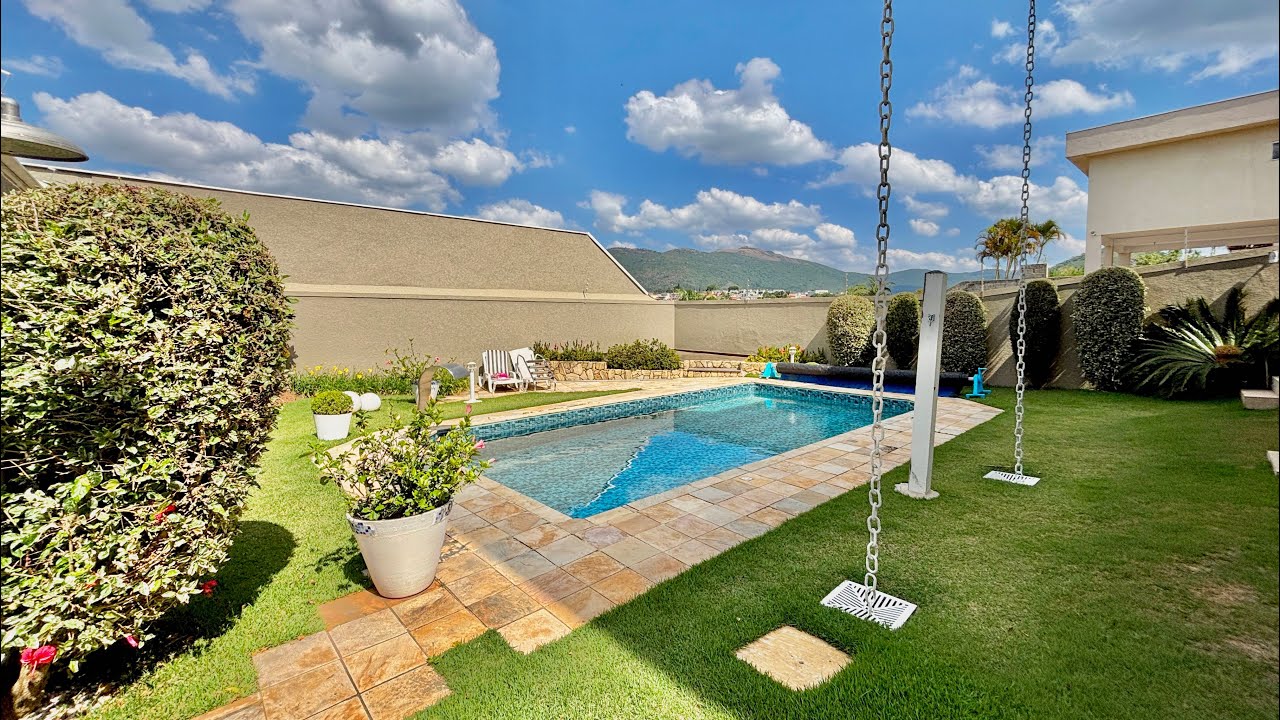 Casa a venda em Atibaia! Um dos melhores bairros , ao lado da Al Lucas! E vista para a Pedra Grande 