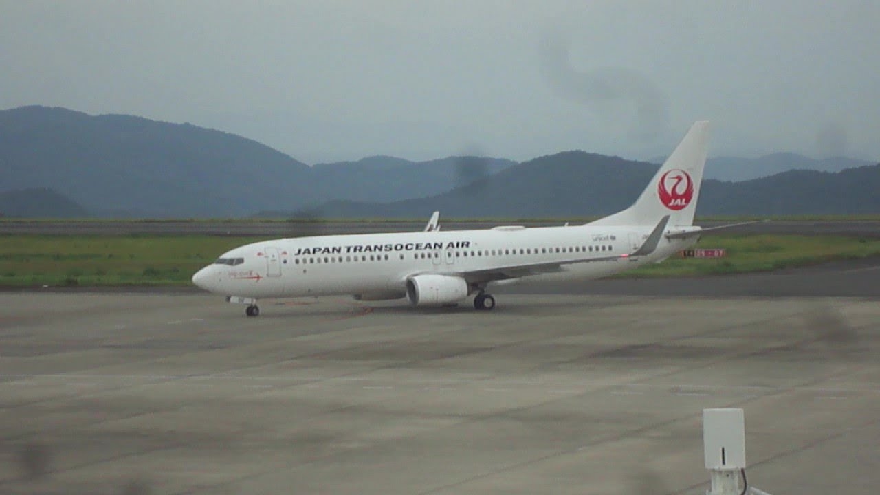 JTA　日本トランスオーシャン航空　ボーイング737-8Q3　 JA02RK　 NU237（JL237） 東京（羽田）→岡山　2025/08/07　木曜日撮影 　【岡山桃太郎空港】