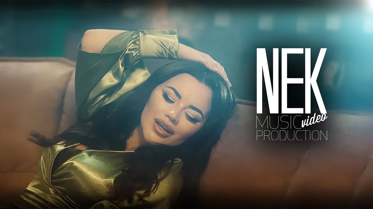 Carmen de la Salciua - Imi pun la buze contur [Manele Noi 2024]