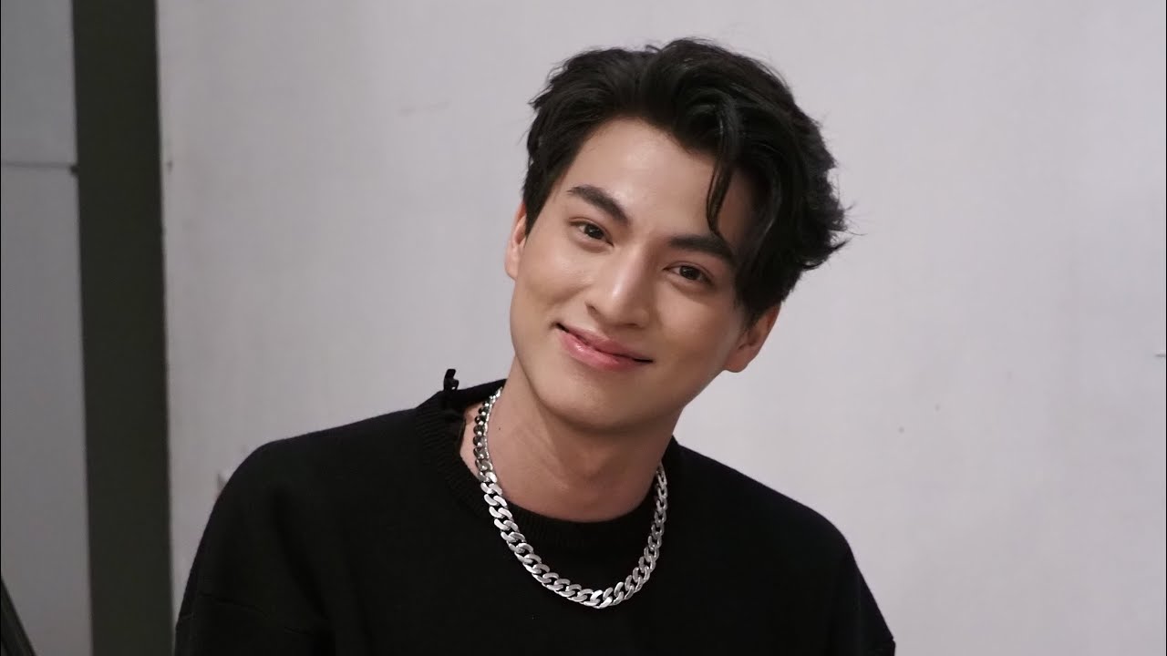 กลัฟ คณาวุฒิ แฮปปี้เบิร์ดเดย์ 15 ปี จิกกะบาล คนแรกเลย ตั้งตัวไม่ทัน ได้จ๊ะ คะน้า “จิกแรงแรง“ นะ