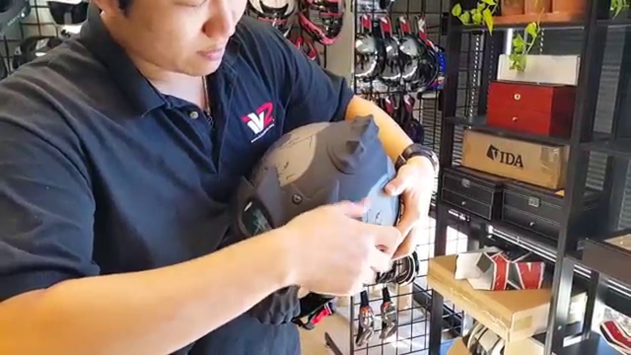 Changing the Inner Visor on a Motorcycle Helmet