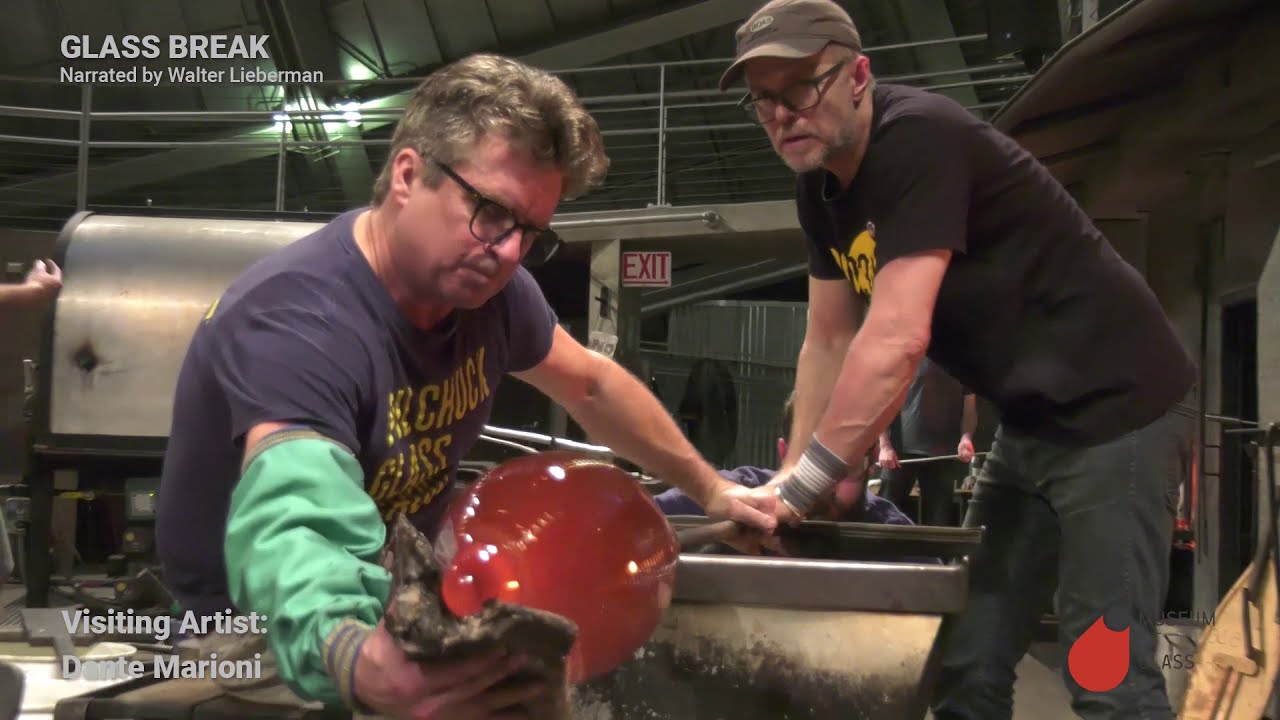 Glass Break: Dante Marioni | Leaf Vessel | Narrated by Walt Lieberman