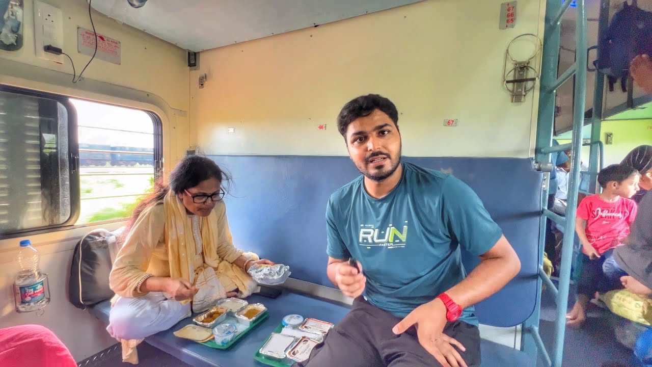 12282 Bhubaneswar Duronto Exp Sleeper Class train Journey with IRCTC food