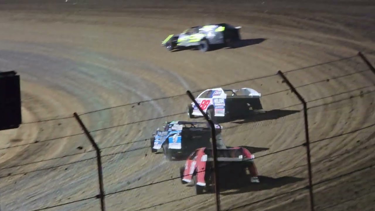 Lucas Oil Speedway USRA Modified Heat 1 Night 3 10/3/25