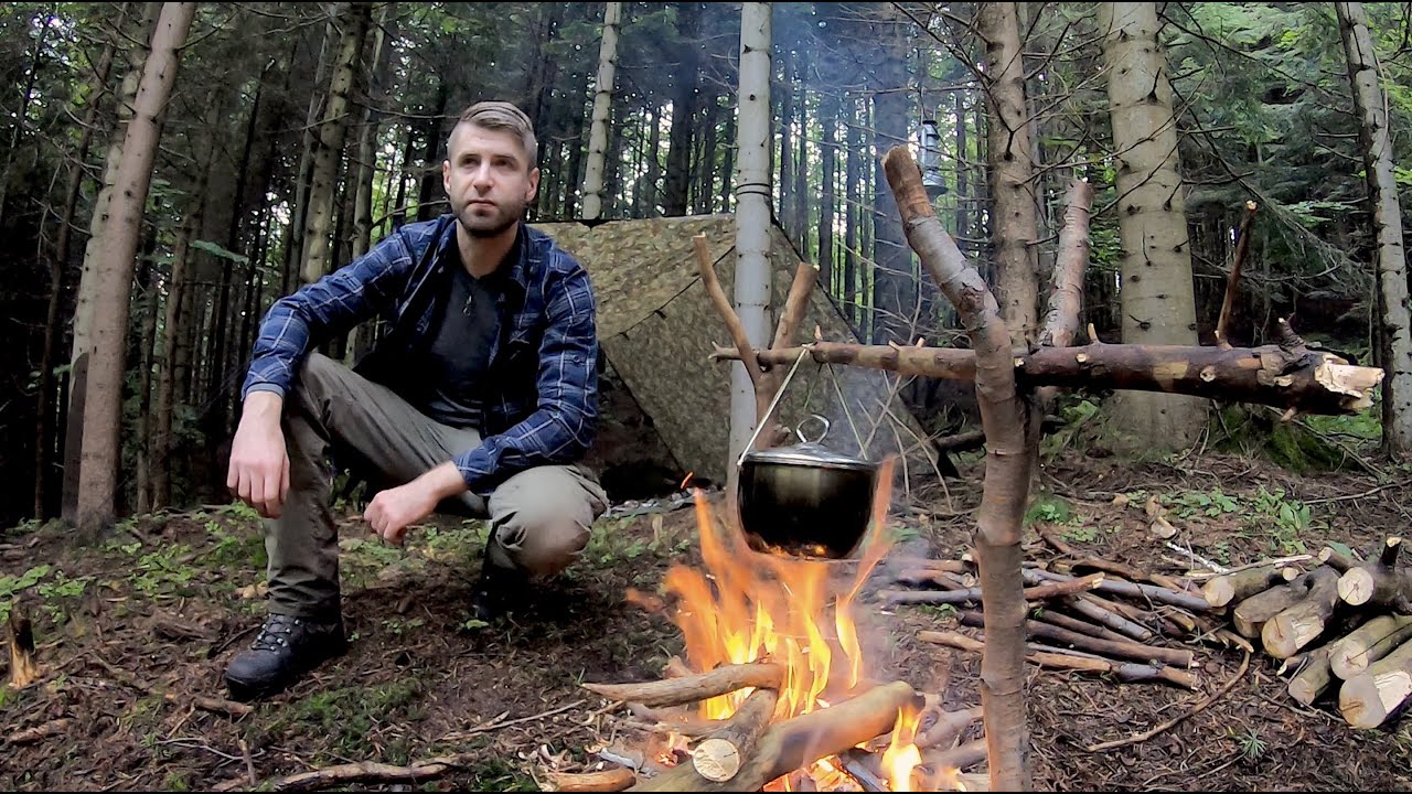 Biwak w lesie | Szum potoku i gotowanie na ognisku | Beskid Wyspowy | Outdoor & Bushcraft