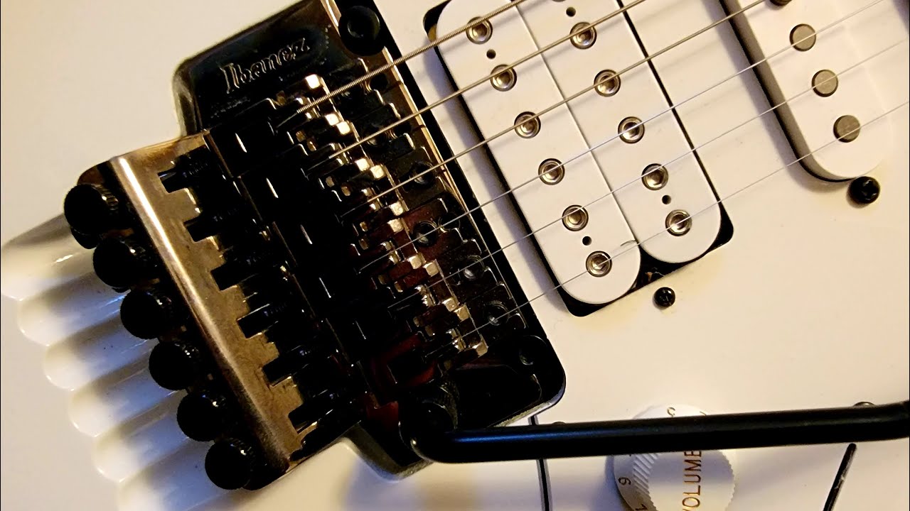 В чем разница между тремоло Floyd Rose и Ibanez Double Locking?