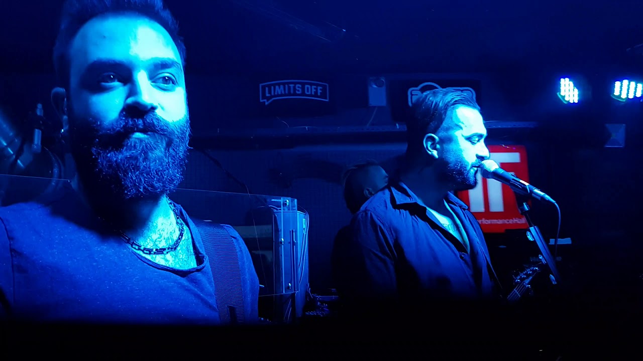 [4K] PERA - Intro Sahneye Giriş & Affet (IF Performance Hall Ankara 08.11.17)