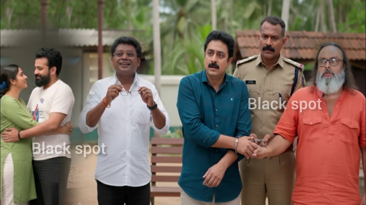 🥰ശബരിമലയിൽ നിന്ന് തിരിചെത്തി വിക്രം ശ്രീകാന്തിന്റെ ചതി പിടികൂടി വേദയെ സ്വന്തമാക്കി🥰 #pavithrampromo 