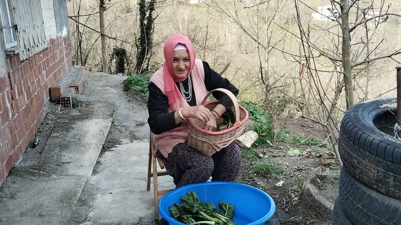 İFTARDAN SONRA BAHÇEMDE ZAMAN GEÇİRİYORUM👍KARADENİZİN MEŞHUR PAZI BÖREĞİ