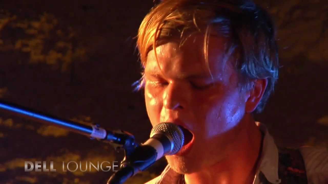 Grizzly Bear Live Performance of 