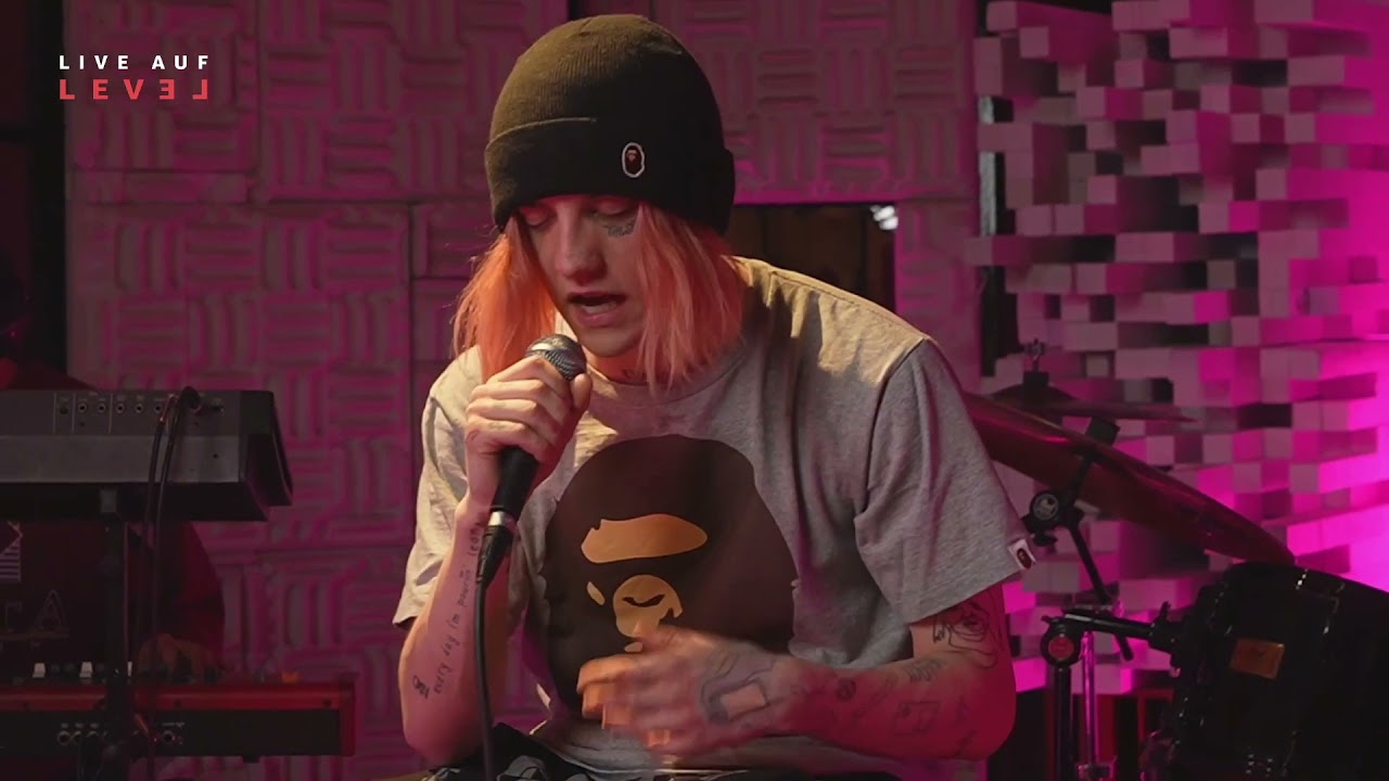 t-low's Live-Auftritt (Live Auf Level) | Akustik | 16BARS