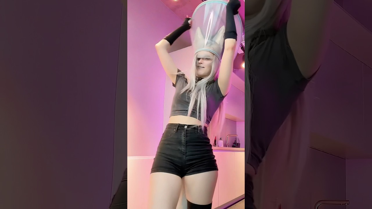 Loona in the cone of shame! 👀 #helluvaboss #helluvabossloona #hazbinhotel #loonacosplay #cosplay