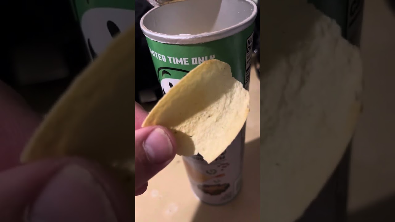 Limited edition Minecraft suspicious Stew Chips ( Pringles) [322]