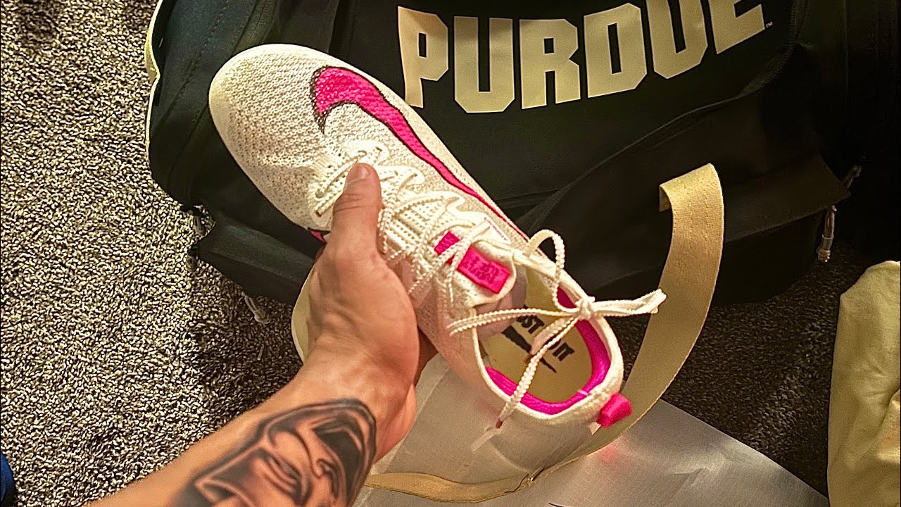 D1 NIKE PURDUE UNIVERSITY PRE SEASON TRACK & FIELD GEAR HAUL ANTOINE SPENCER