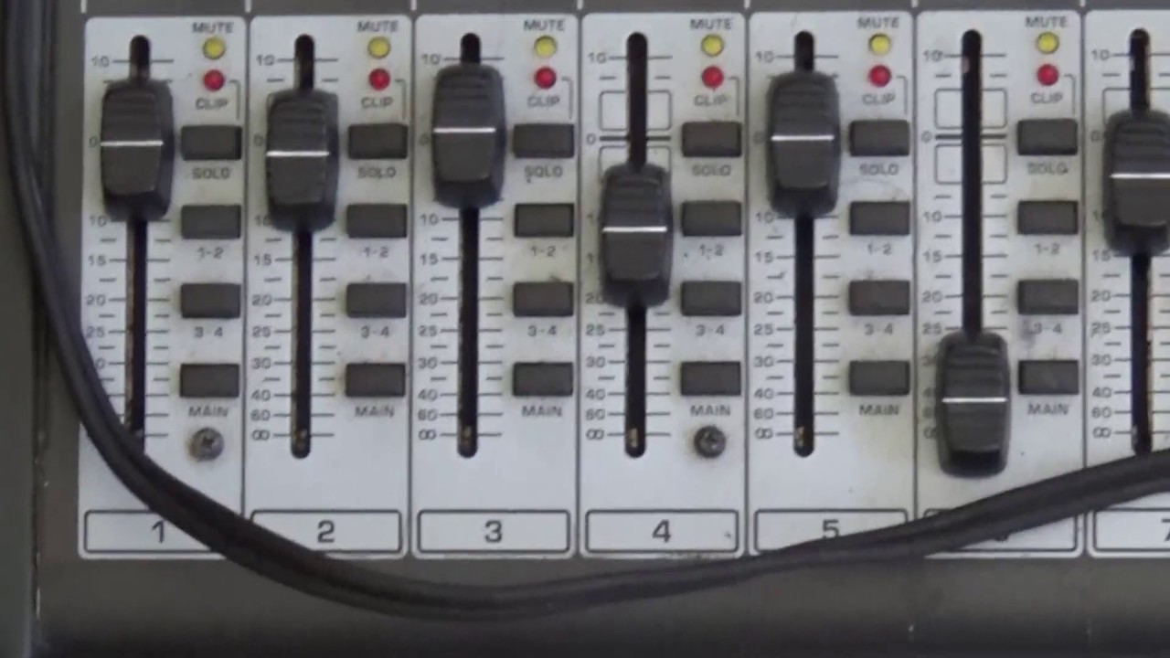 Demonstrando gravação por Usb Mesa Behringer Xenyx 2442 USB