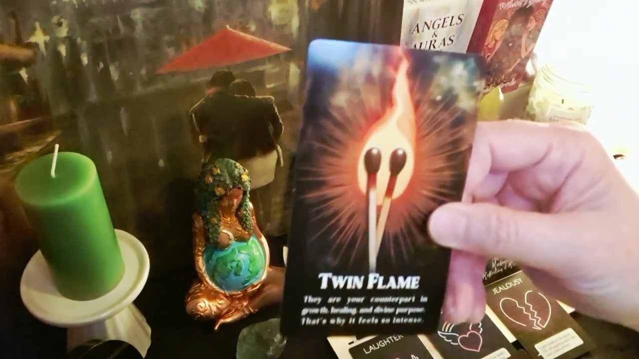AQUARIUS ♒️  They are your twin flame 🔥 January 2026 Love Vibes Tarot Reading 