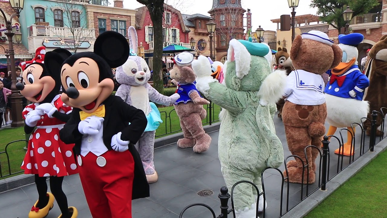 Mickey Ave Land Celebration with Gelatoni & StellaLou - Shanghai Disneyland - Shanghai Disney Resort