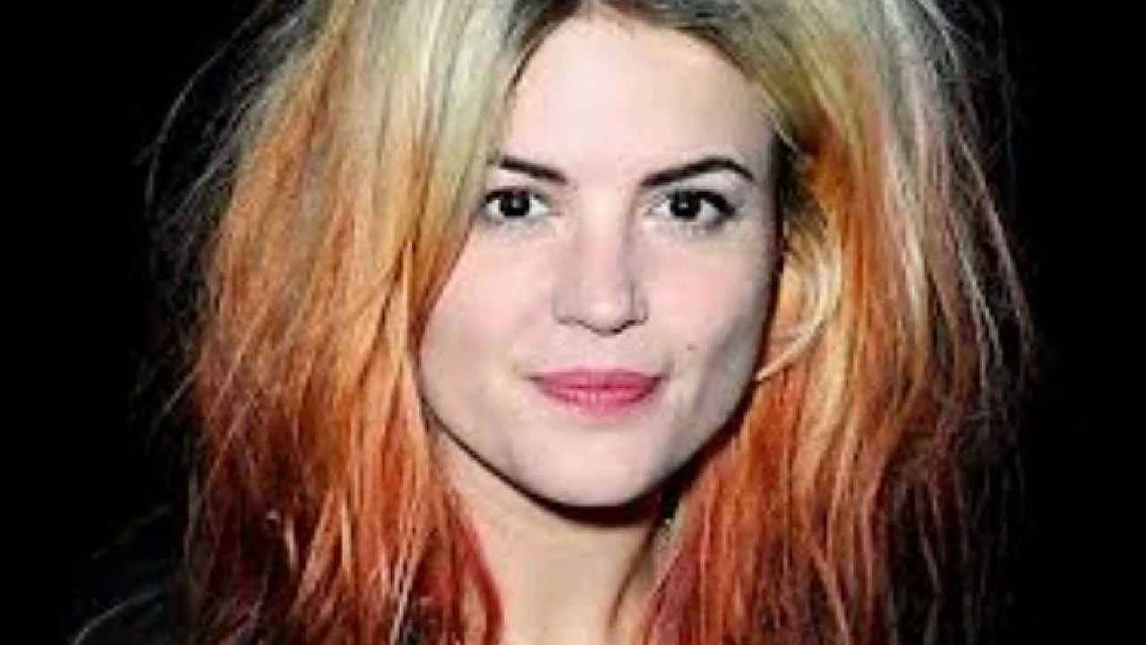 Alison Mosshart - The Passenger (Iggy pop cover)