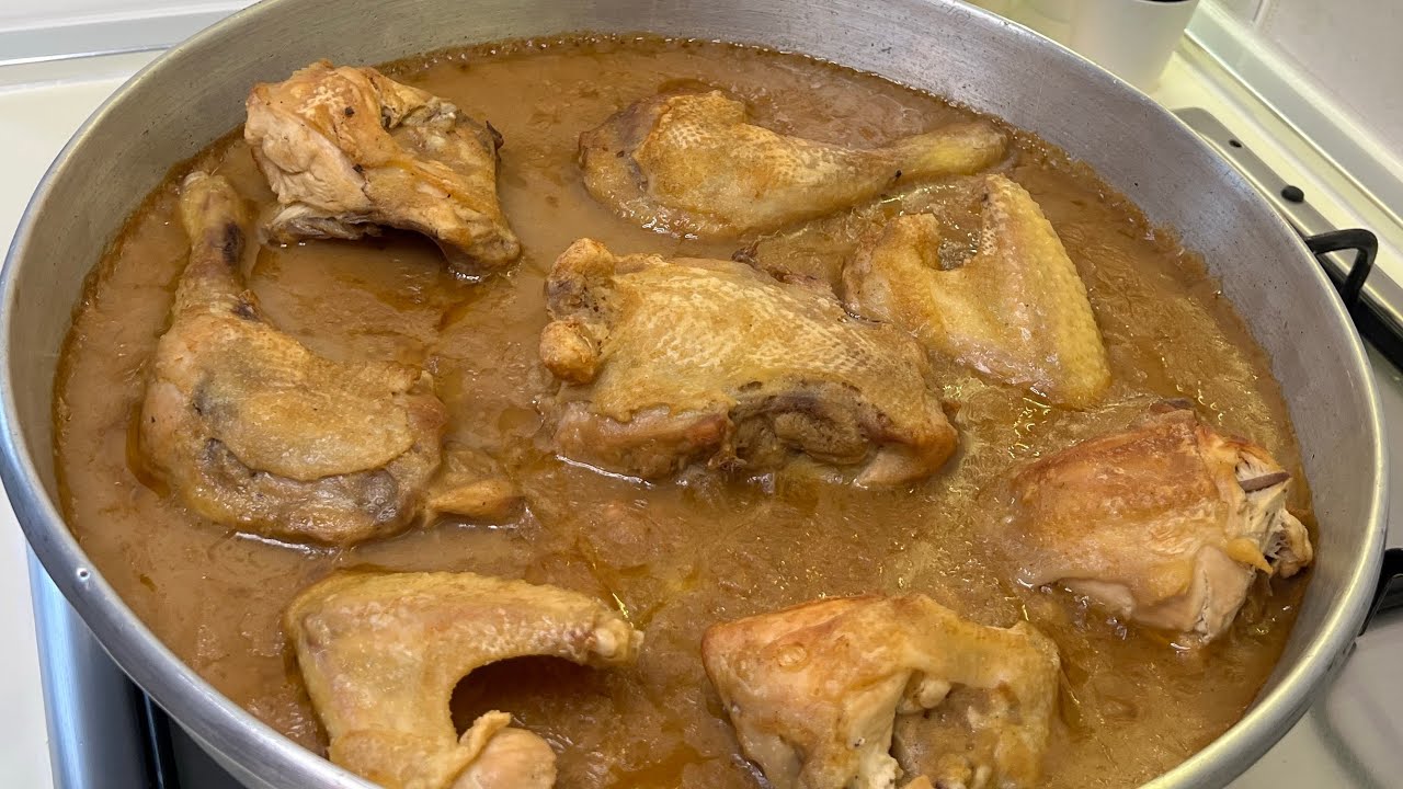 Recet&euml; e hershme tradicionale! 😍 Qull&euml; me mish pule dhe hudhra!