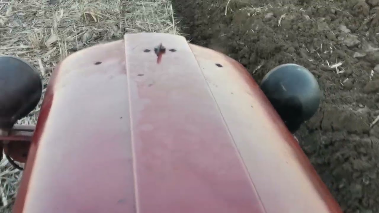 Oranje Bell Impex 1030 20vk  756vk Traktor Imt539 Da li sada valjda oranje