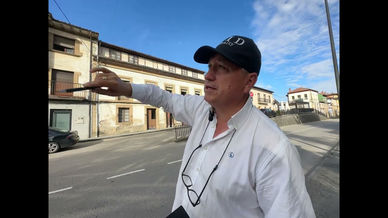 Dos edificios en el centro de Colunga ideal para hacer apartamentos turísticos infórmate 984280228