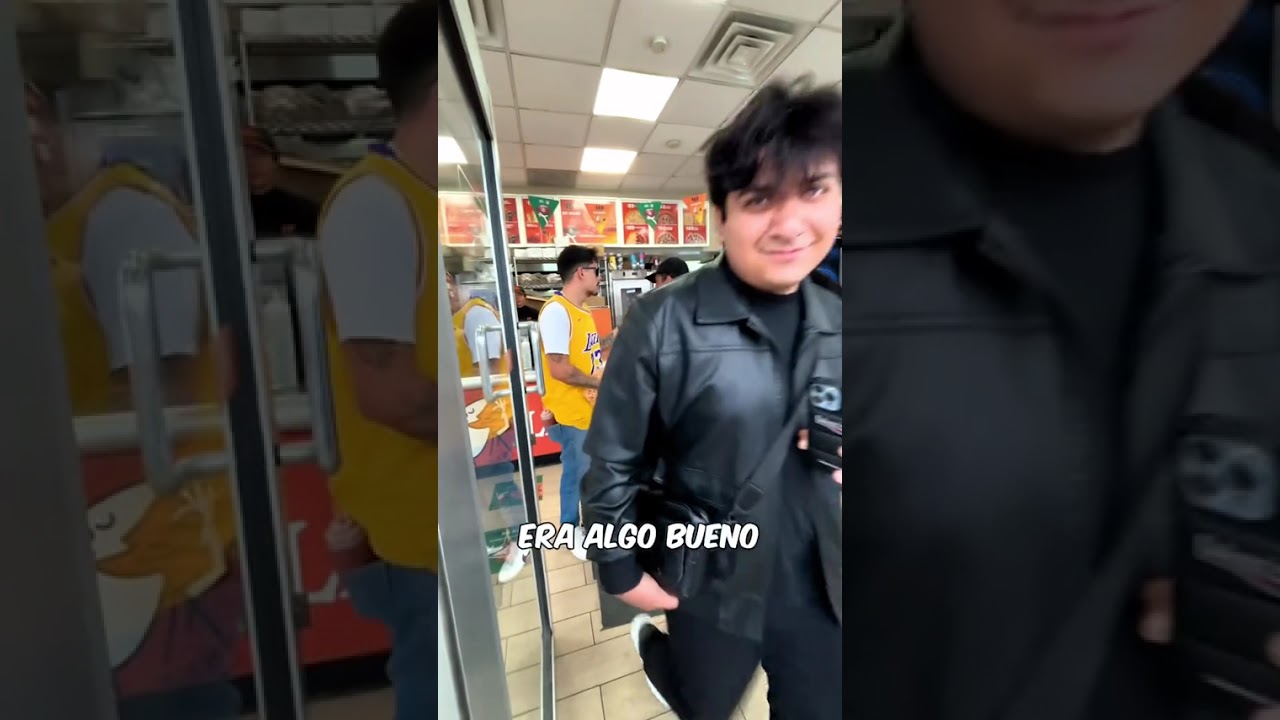 Le ayudamos a viejito de 60 años a vender su mercancial#shot #shortsvideo #comedia
