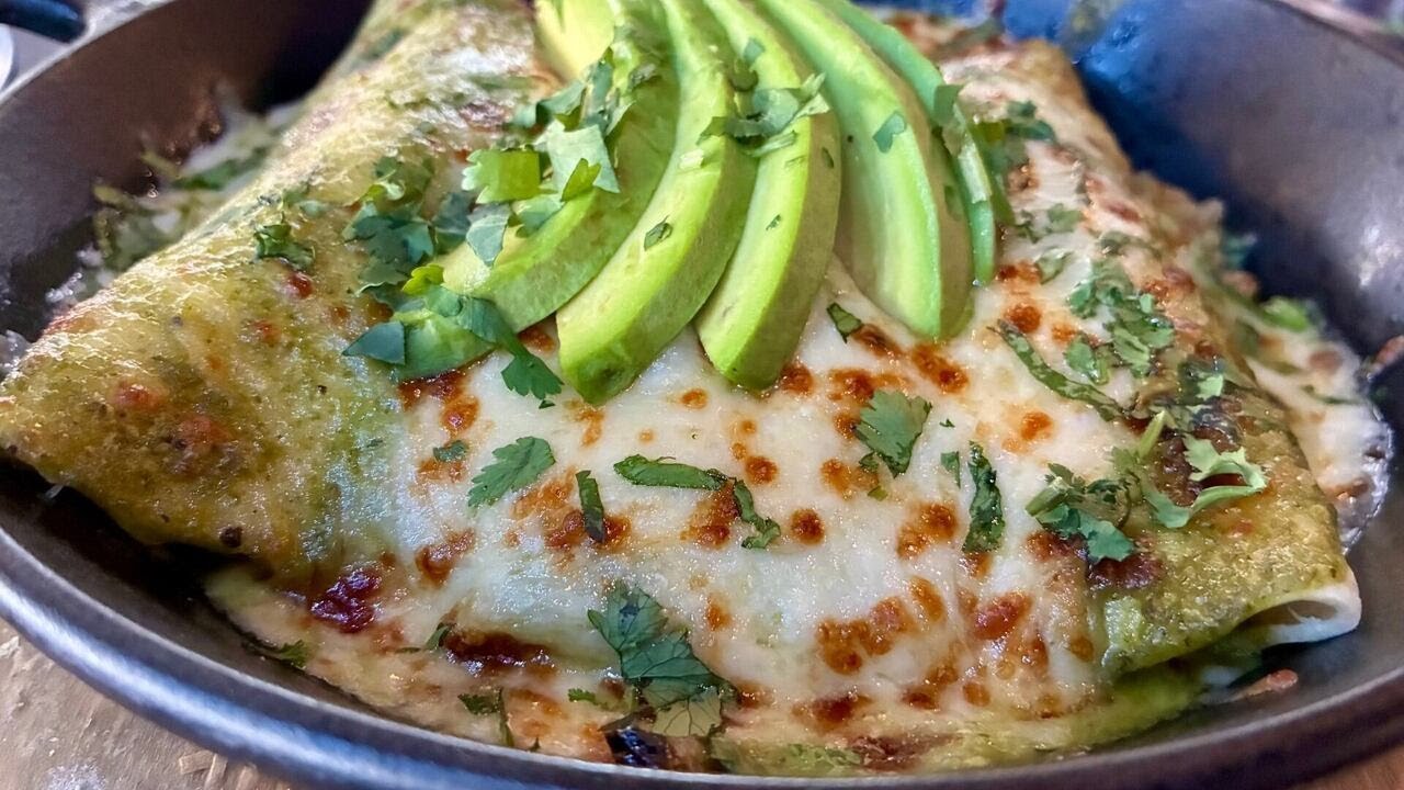 Restaurant Report Card: C’est La Vie Bakery & Cafe fails with 55; CT Reforma earns 100