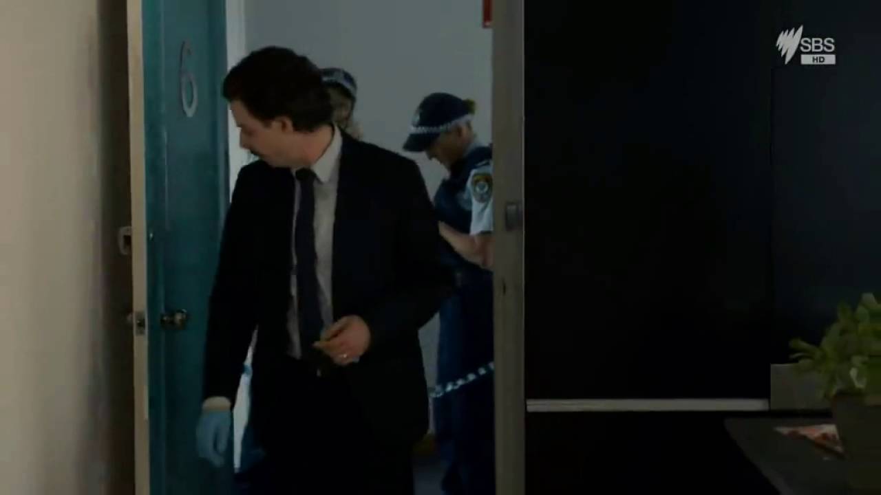 Danielle Cormack: Deep Water 1x01