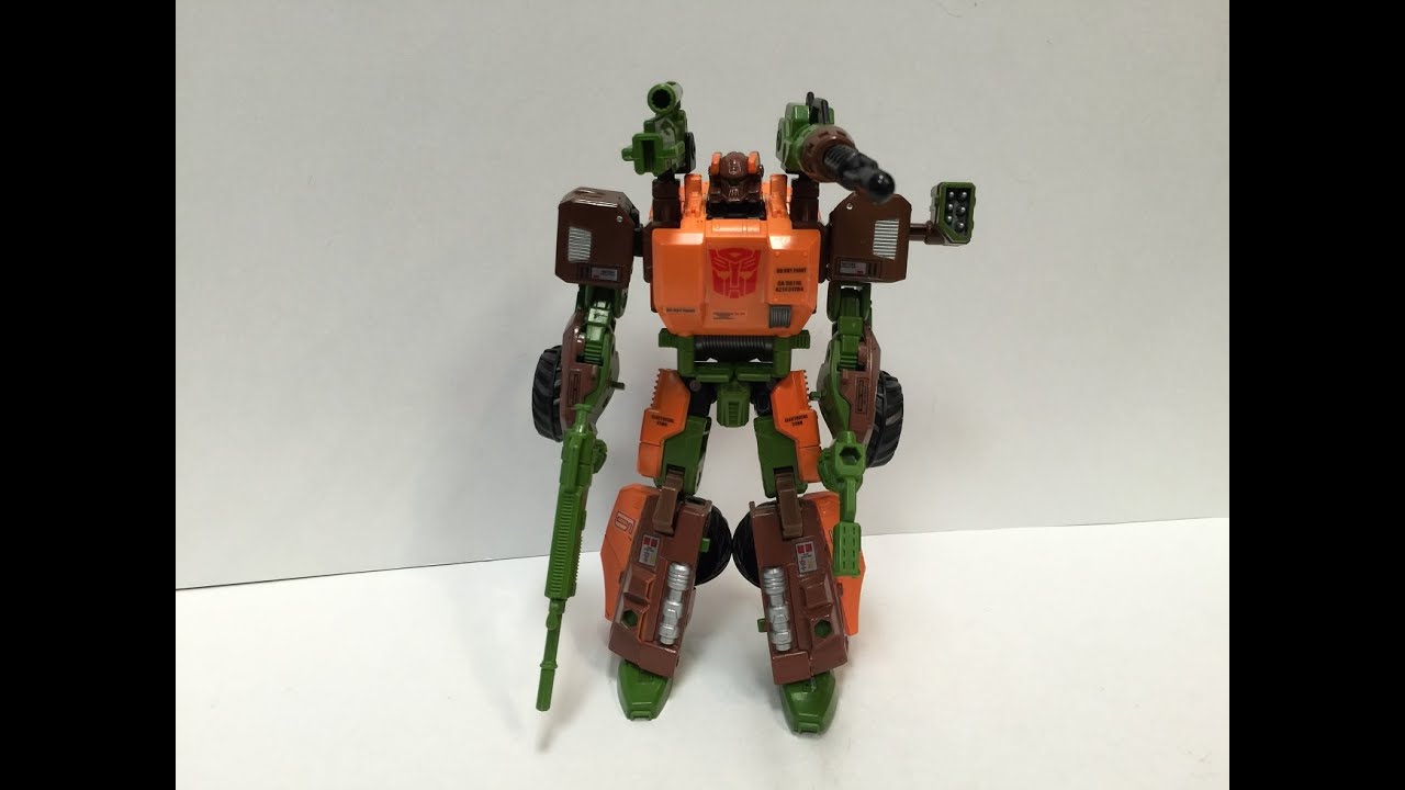 Transformers: Generations - Voyager ROADBUSTER
