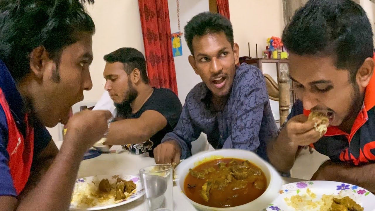 Eating Lunch(Rice & Spicy Meat Curry/Mishti Doi/Rasgulla) With Friends at Pranto's Place