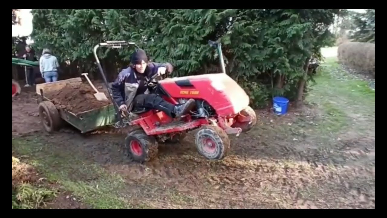 Driving dirt with mower / Dreck fahren mit Aufsitzmäher / Echo Trak