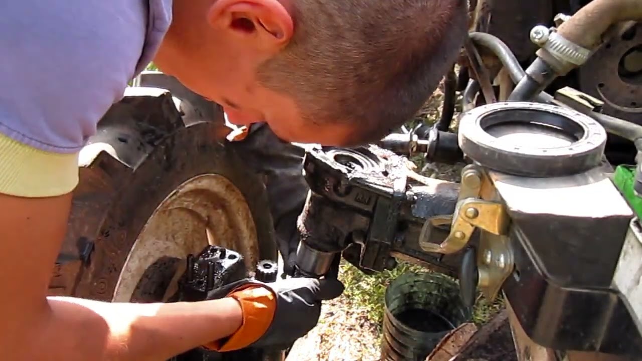 Передній міст на мінітракторі. Заміна сальника. повний привід. #jinma #minitractor  #мінітрактор