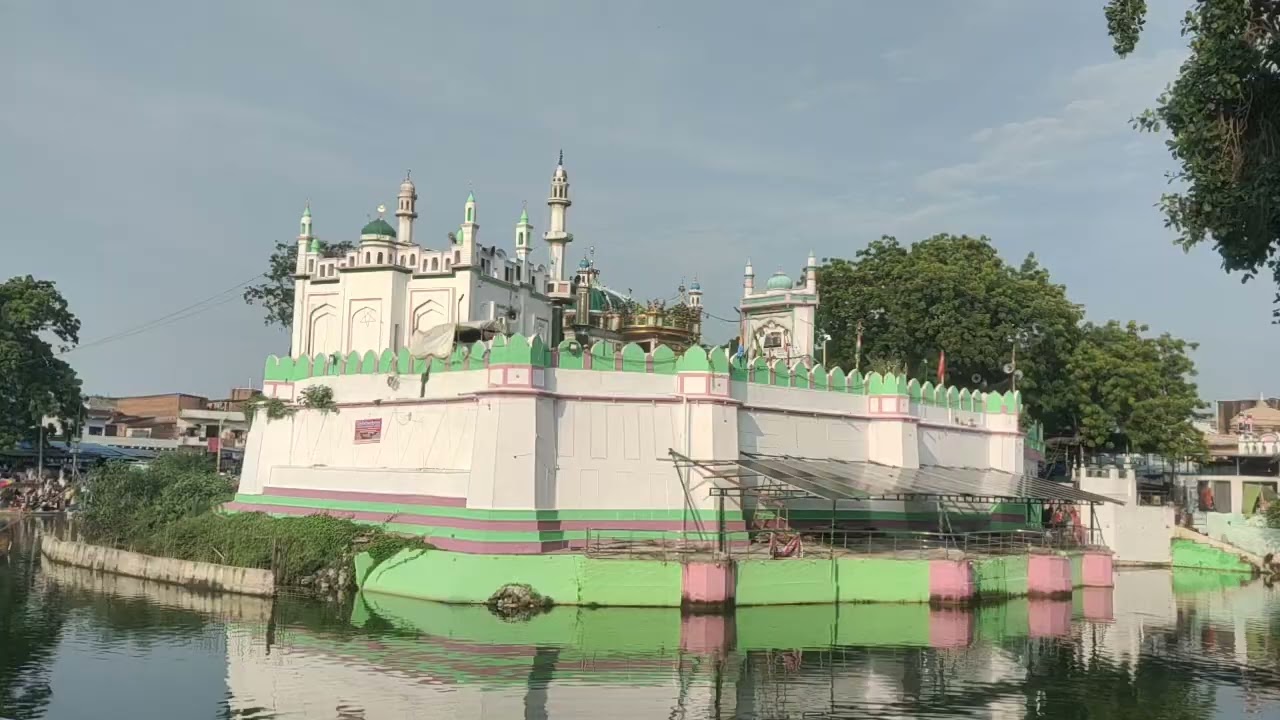 LUCKNOW KACHOCHA SHARIF MAZAR AREA ZIARAT