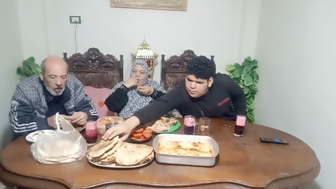 تعال كل معنا احلى حواوشي